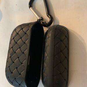 Black Woven AirPods Case with key chain